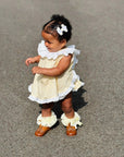Daisy Picking Capri Baby Bows