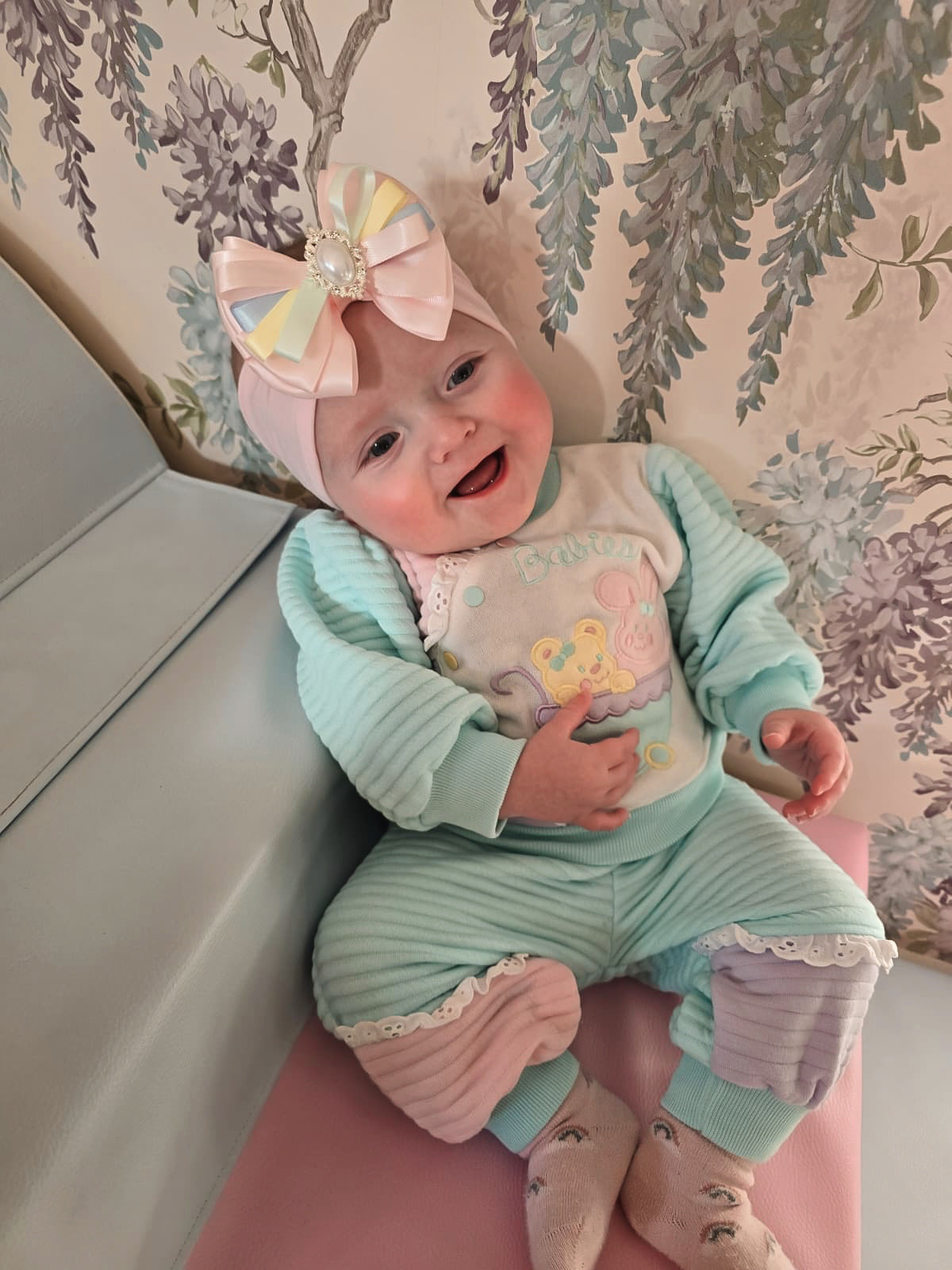 Girly Pop Carrie Baby Bow