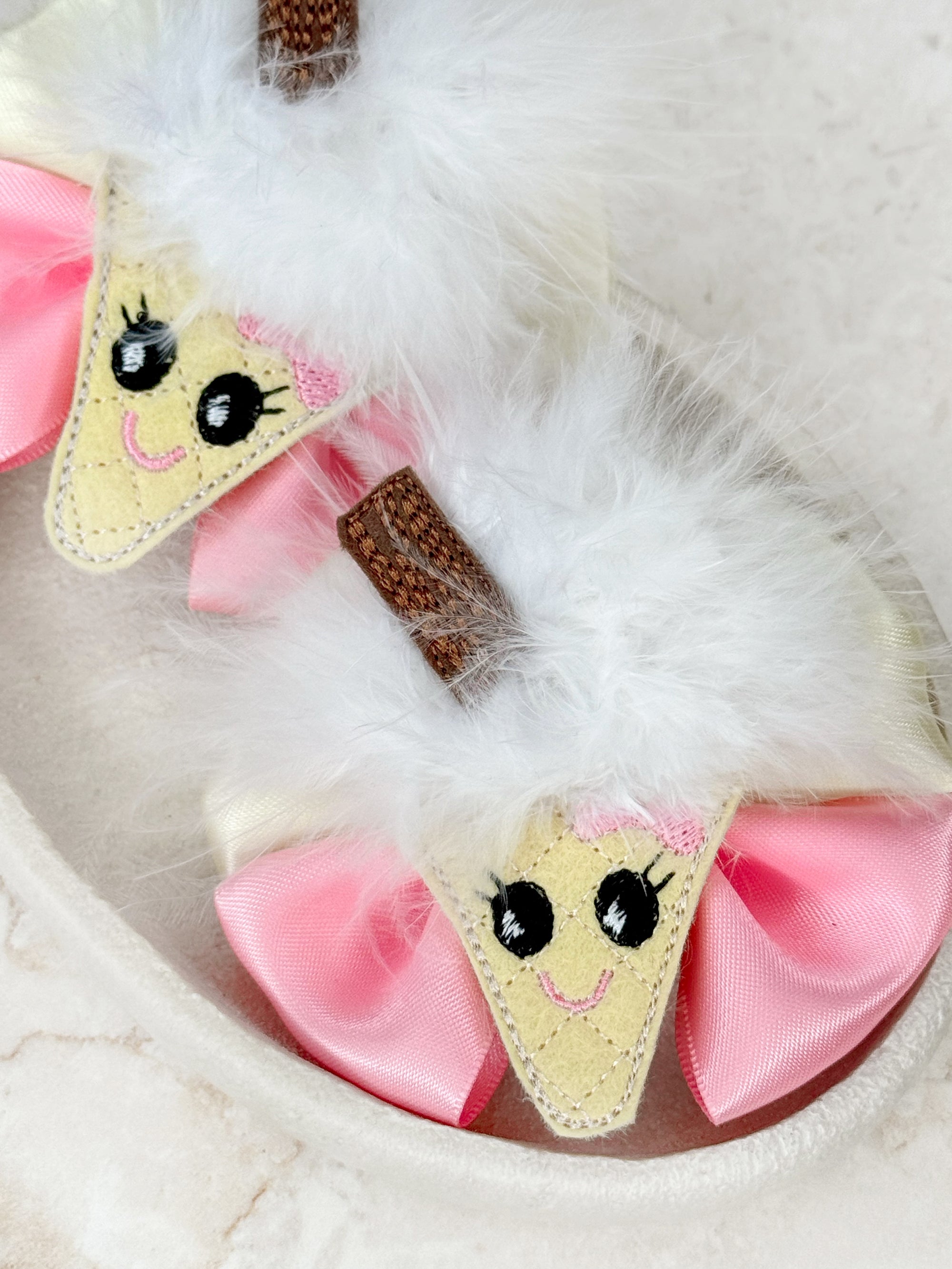Vanilla Swirl Fluffy Capri Baby Bow