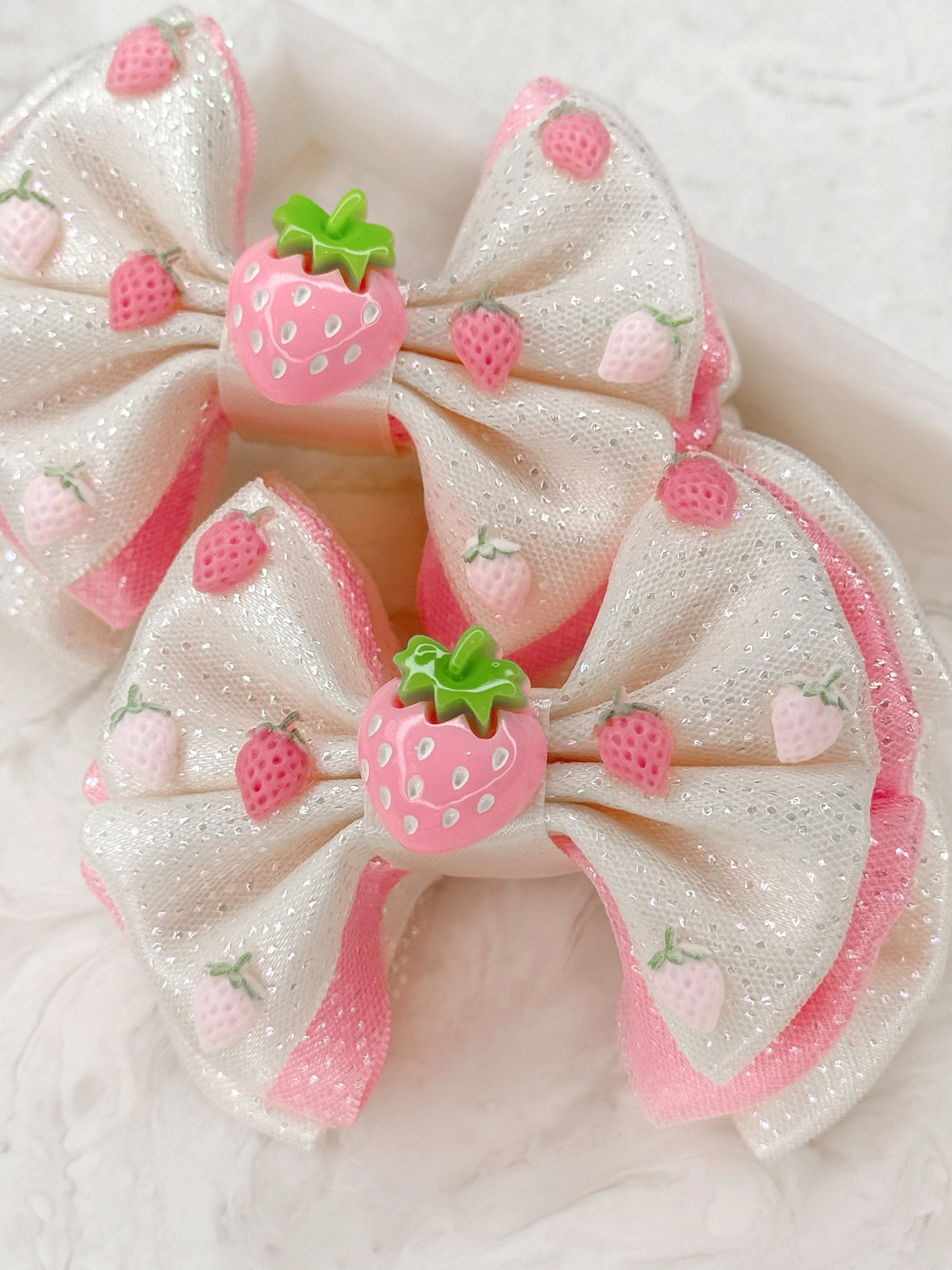 Strawberry Cheesecake Capri Baby Bow