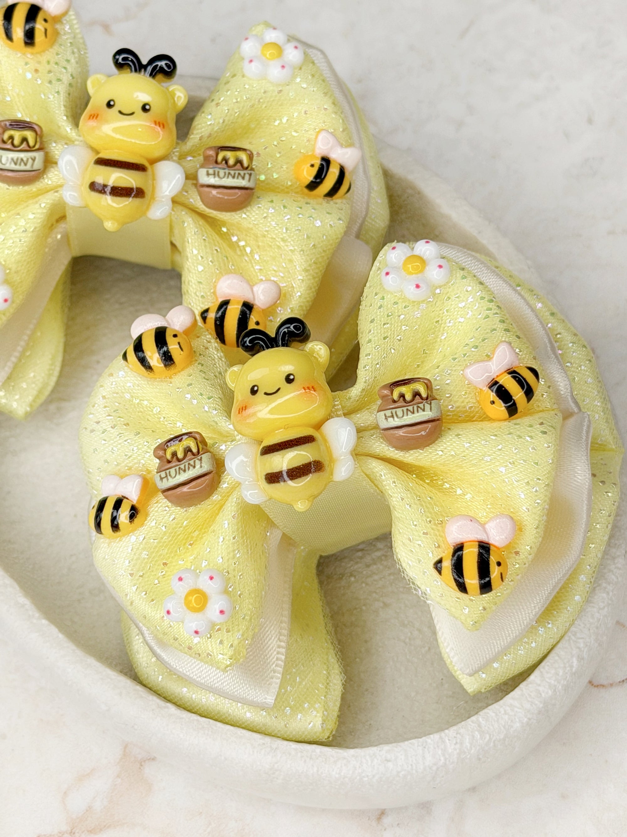 Honeybee Capri Baby Bow
