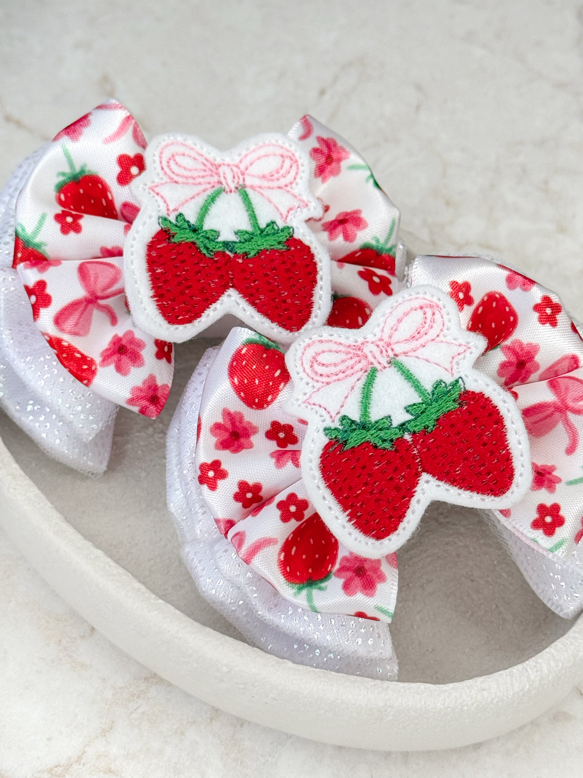 Strawberries &amp; Bows Capri Baby Bow