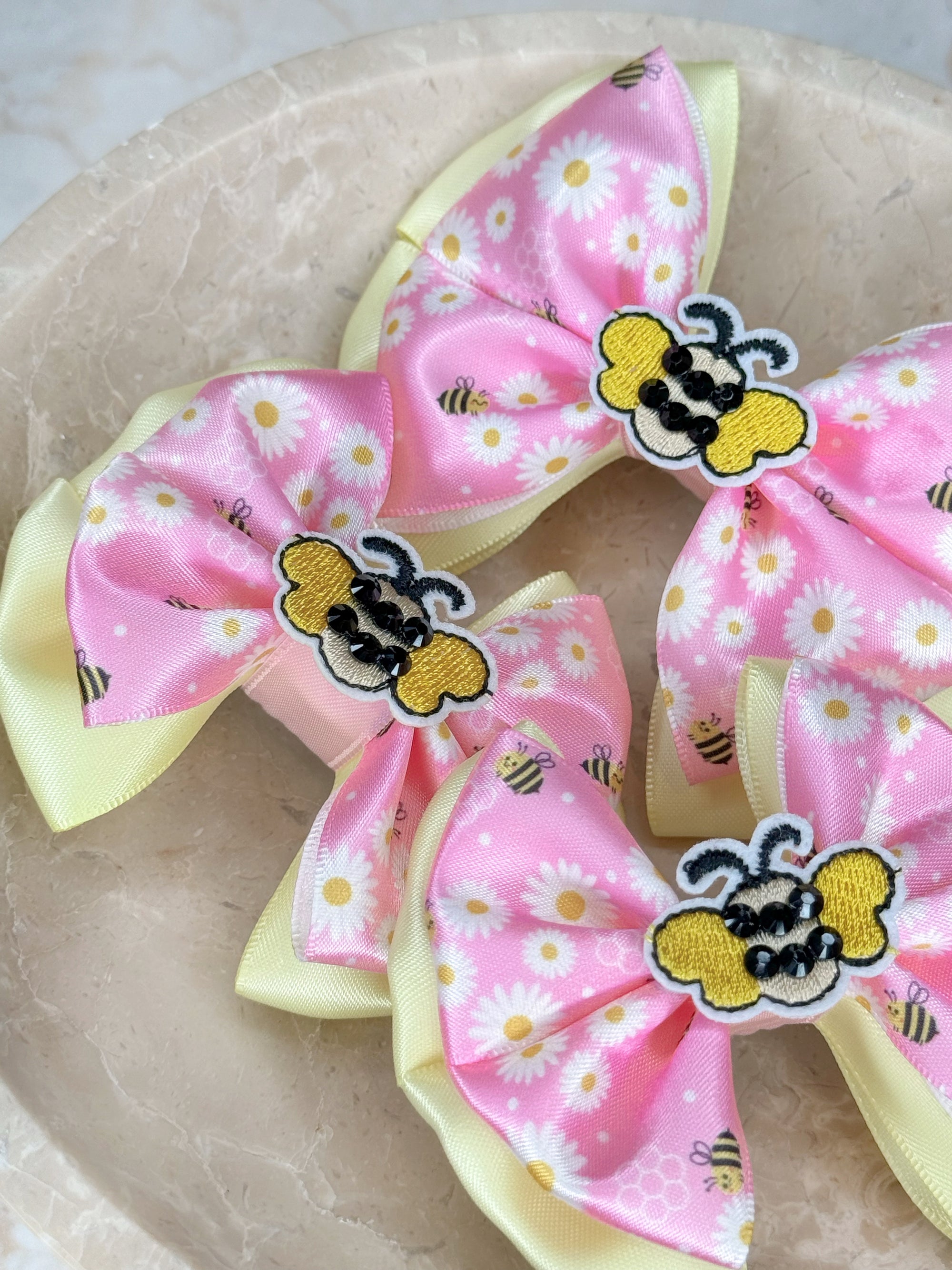 Queen Bee Capri Baby Bow