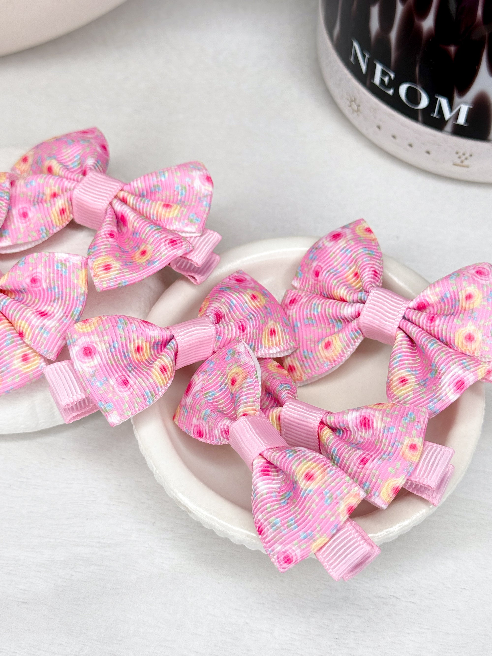 Flower Picking Mini Capri &amp; Prinny Baby Bows